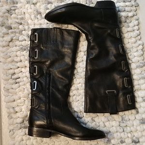 Arturo Chiang riding boots